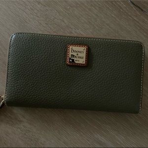 Dooney & Bourke Pebble Grain Zip Around Wristlet